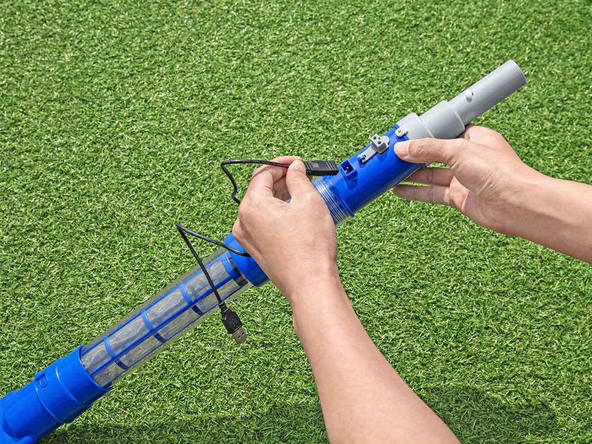 Aspirateur de piscine et spa à batterie Aquasurge - Bestway