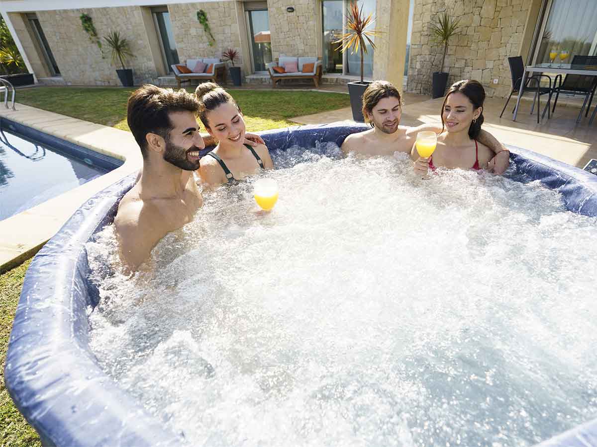 Spa semi-rigide Lay-Z-Spa Toronto rond Airjet Plus 5/7 places - Bestway