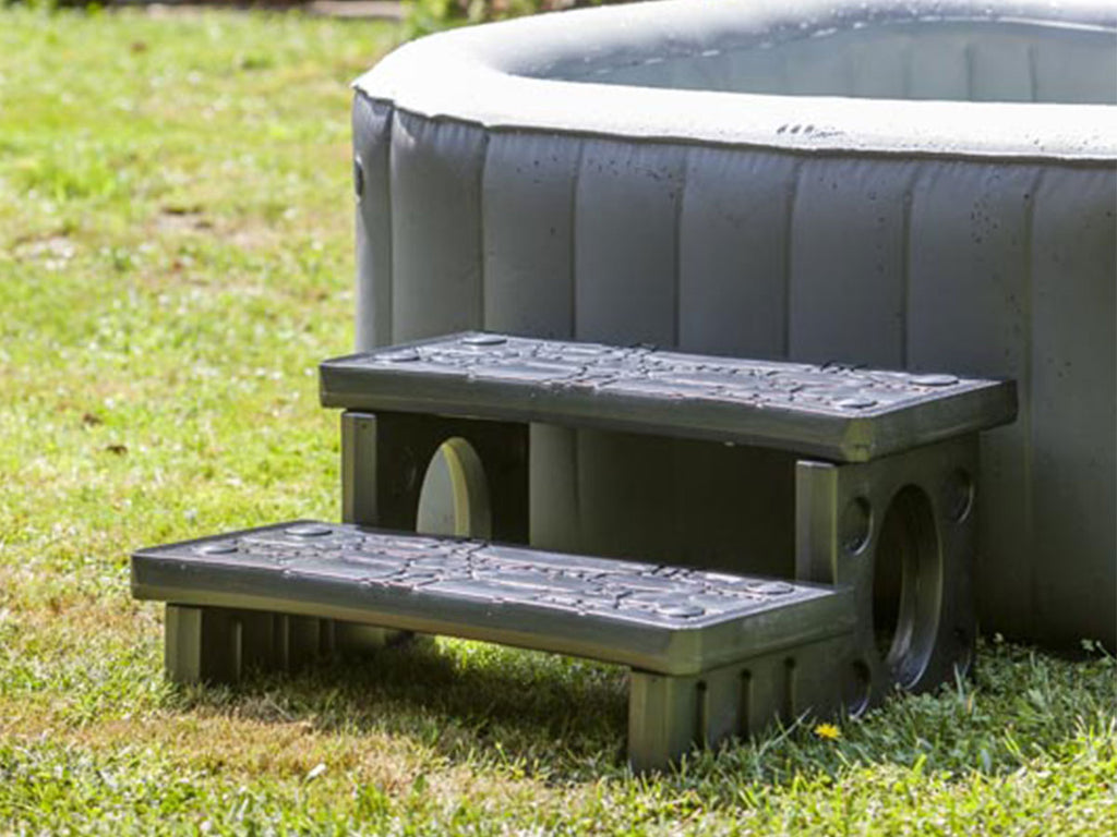 Escalier d'accès pour spa - Gré